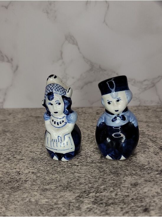 Vintage Other - Vintage blue delfts boy and girl couple salt& pepper shaker
